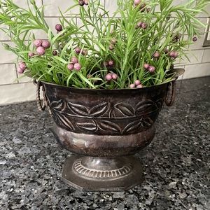 Decorative metal container